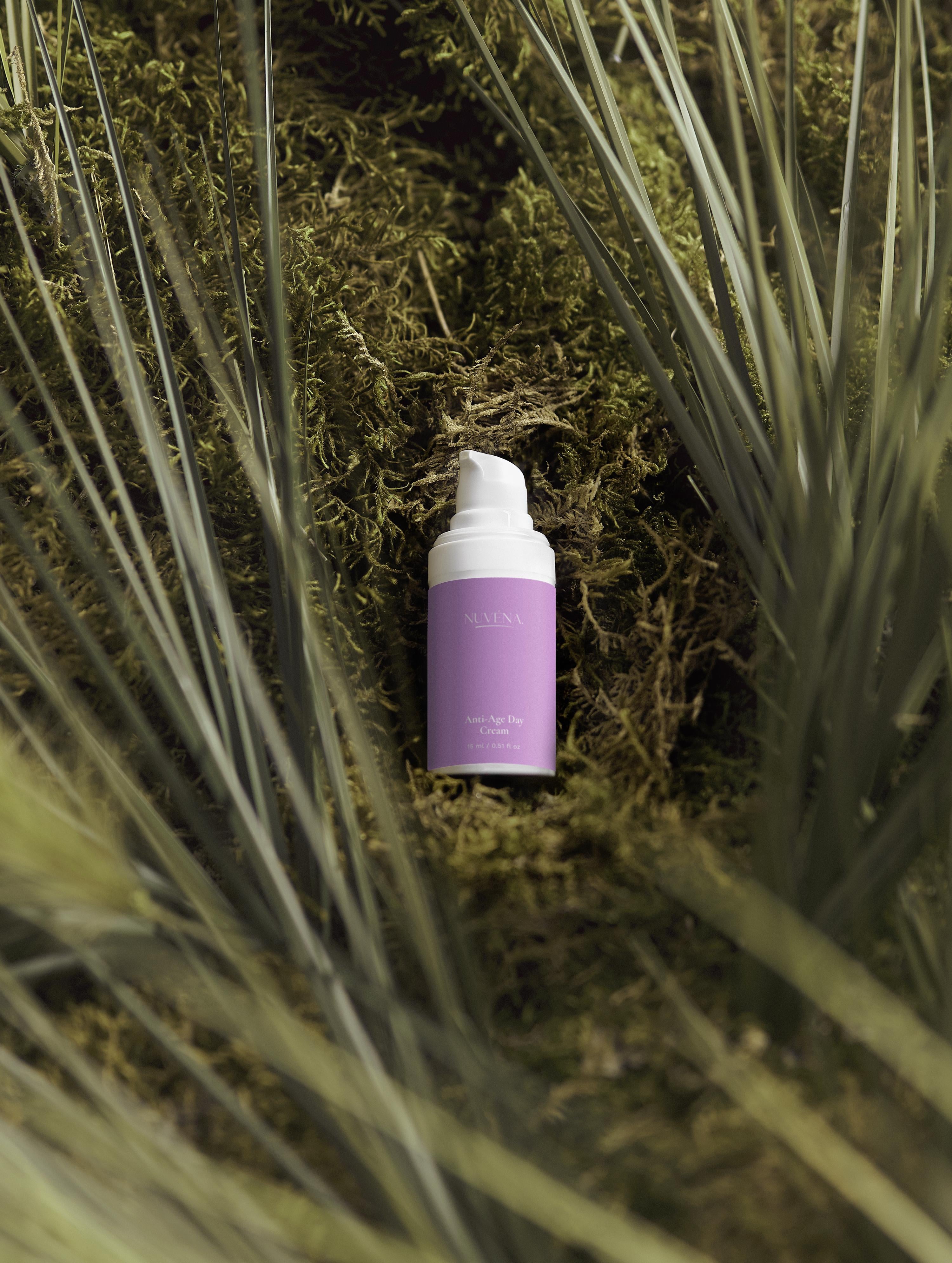 Anti-Age Day Cream - Hyaluronic Acid & Marine Actives for Youthful Skin